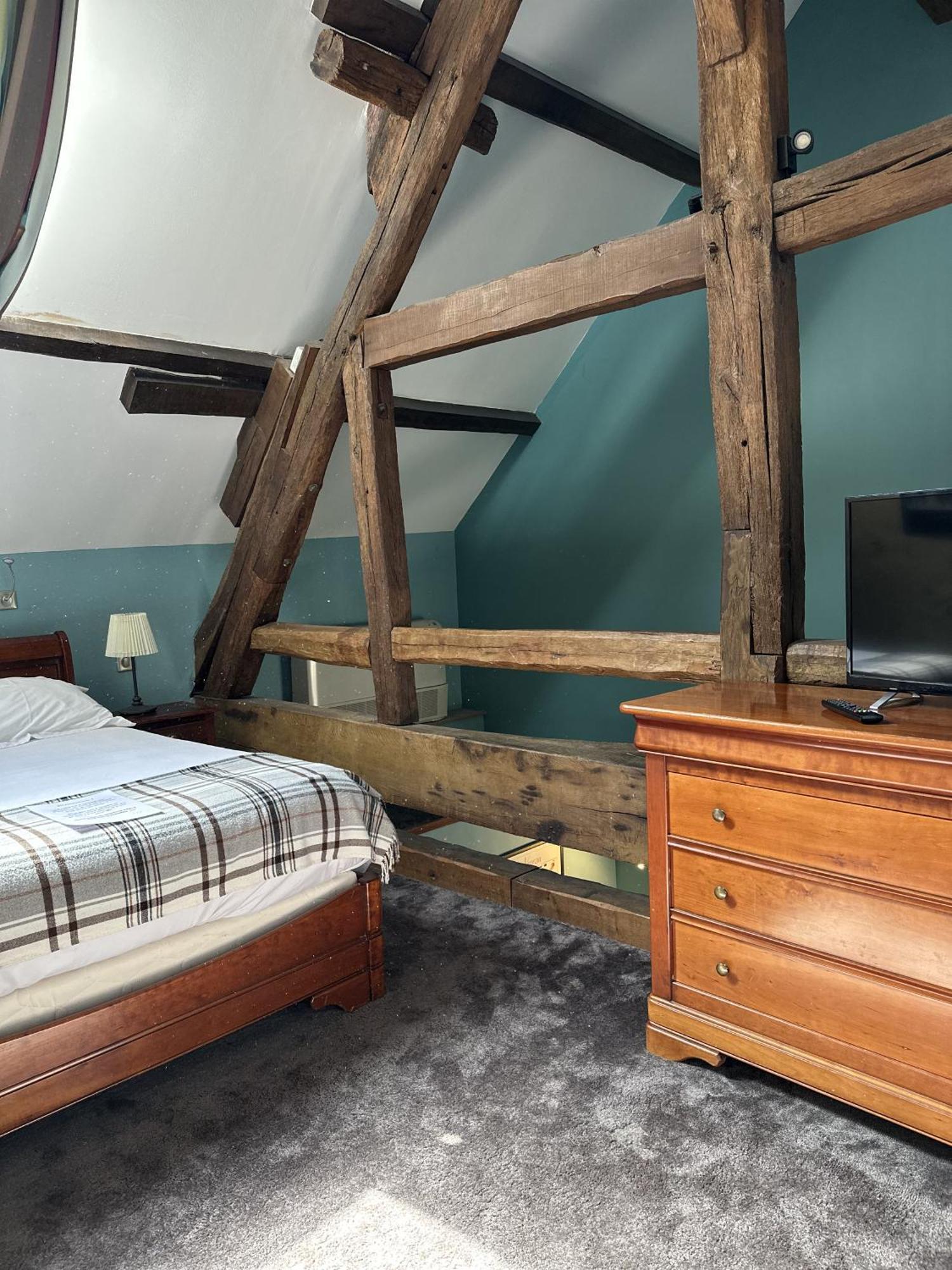 Auberge Du Manet Монтиньи-ле-Бретонё Экстерьер фото