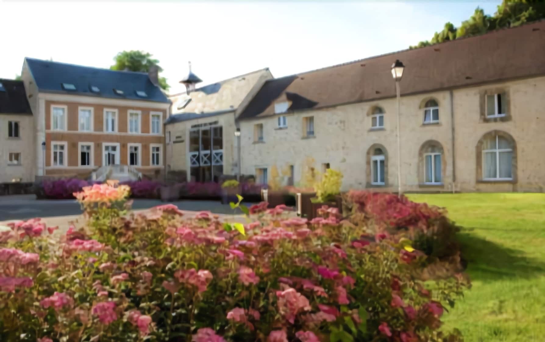 Auberge Du Manet Монтиньи-ле-Бретонё Экстерьер фото